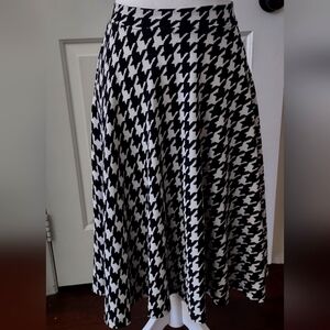 Polyester Blend Houndstooth Skirt